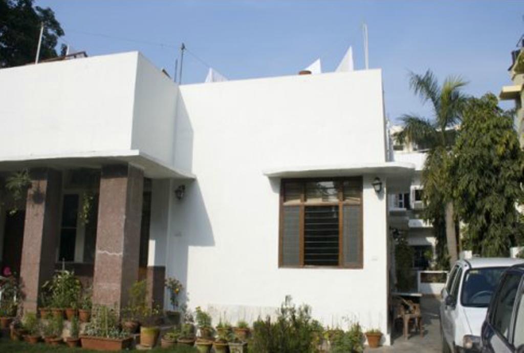 Eleven Bed & Breakfast New Delhi Exterior foto