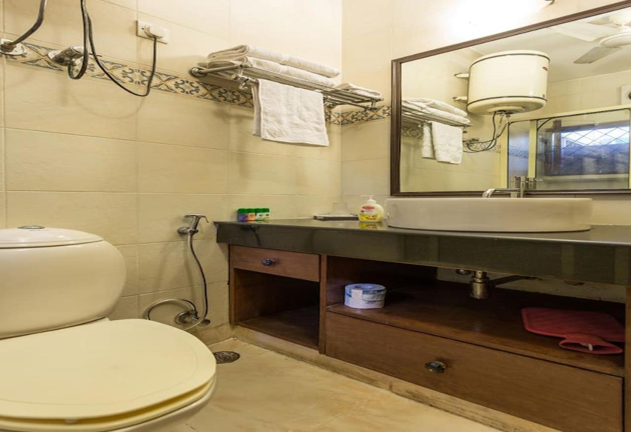 Eleven Bed & Breakfast New Delhi Exterior foto
